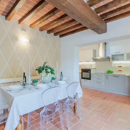 Nonno Giulivo Farmhouse, With Private Pool Capannori