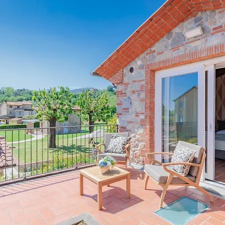 Villa Nonno Giulivo Farmhouse, With Private Pool Capannori