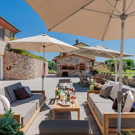 Nonno Giulivo Farmhouse, With Private Pool Capannori