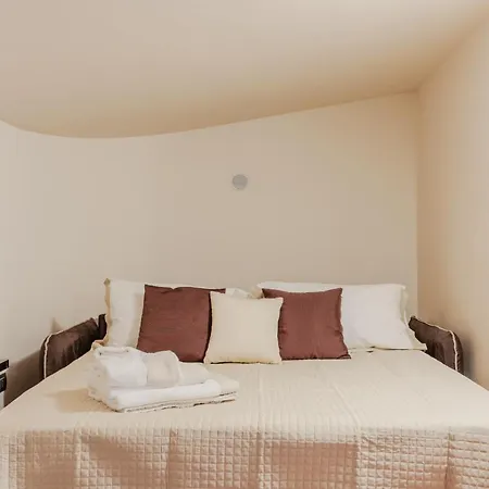 Nonno Giulivo Farmhouse, With Private Pool Capannori